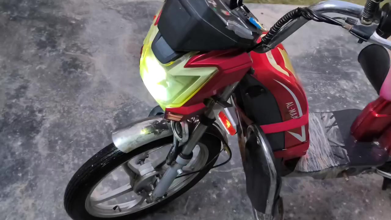 السلام عليكم متاح هاي الدراجه بطاريات صار 4اشهر من اشتريتهن السعر 300وبيه مجال قليل***********
