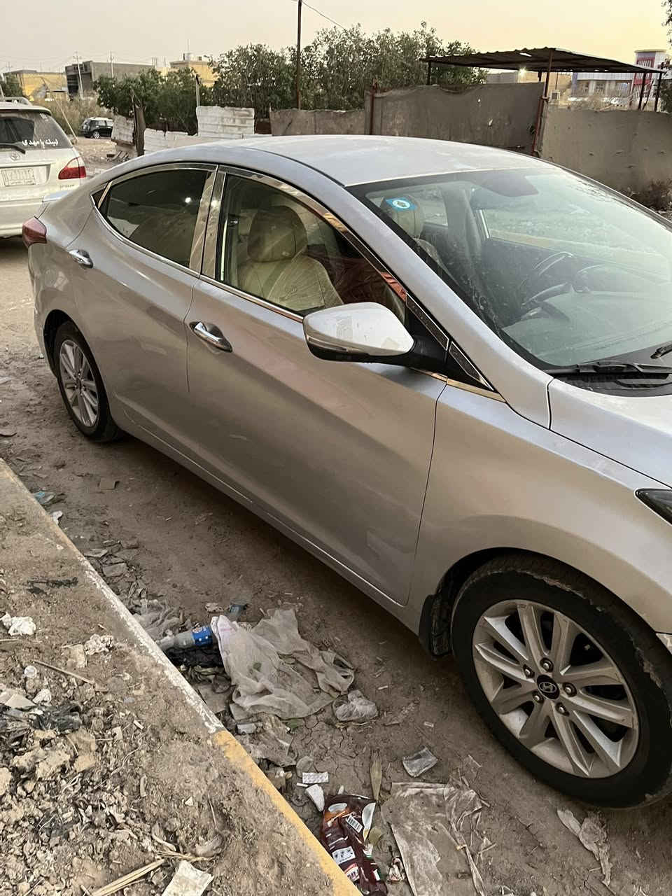 السلام عليكم
السلام عليكم 
النترا ٢٠١٥ خليجي للبيع 
مواصفات نص فول 
تحكمات ستيرن جهتين 
تدفئة تبريد منظومة تبريد كاملة من كلشي جديده توني شادها 
حداديه صار شهرين من مبدلها كامله حتى المشط عربانه خلفيه وصدر 
اشاير بالمري 
كير مكينه تبريد كفاله

بيها ٣ قطع رش تجميل فقط
السعر ١٠٣$ وبيها مجال 
مكاني الناصريه مركز
***********
