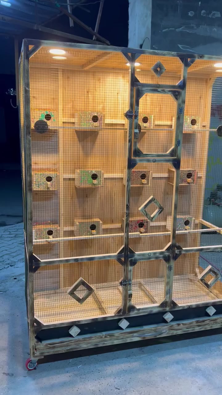 سلام عليكم
شغل حسب طلب 
ارتفاع 170 النزال60 العرض 150
العنوان كركوك قرب جسر ولاده 
شغل جميع اقفاص خانات كشوانيات ابراج 
حسب الطلب واجهيات
***********
