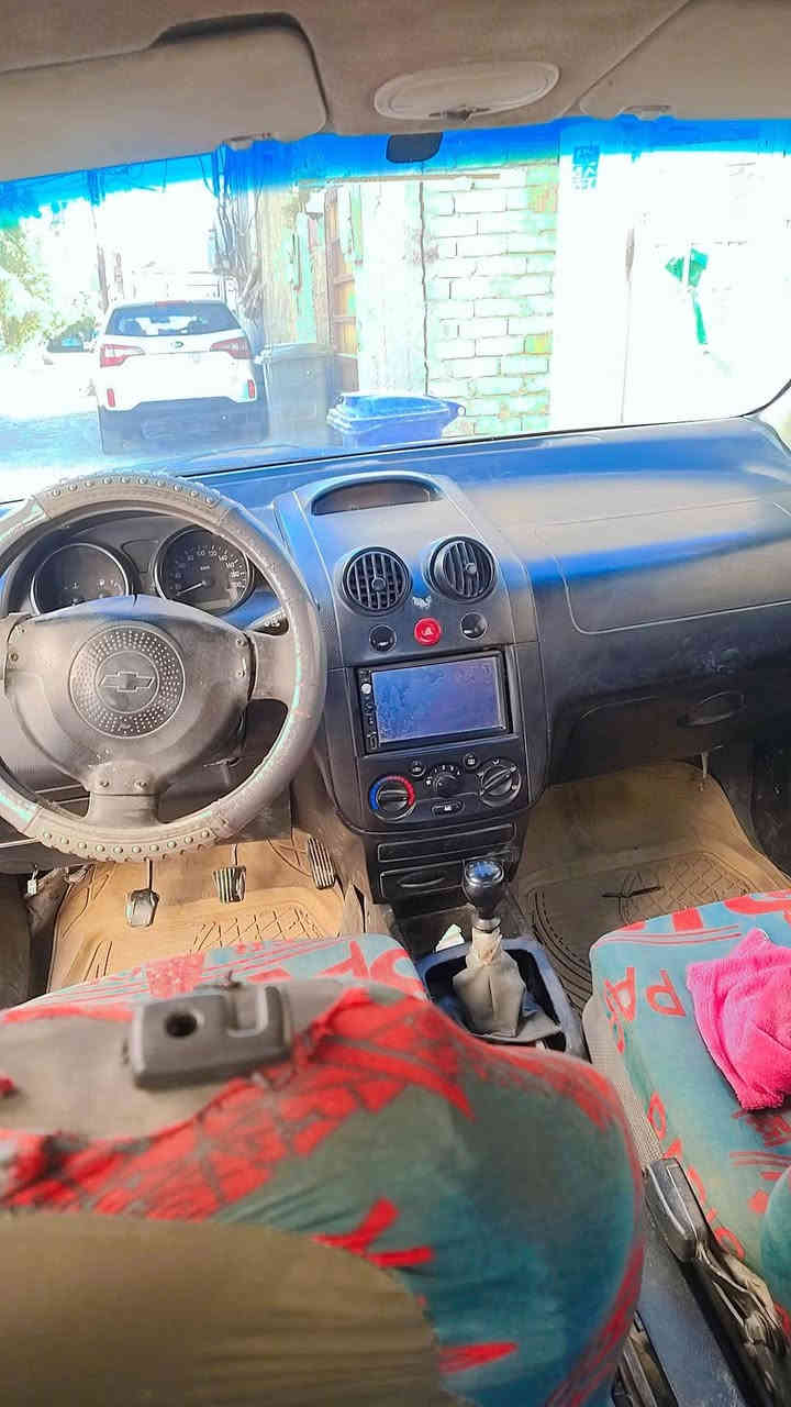 السلام عليكم سياره افيو 2006
السعر 12 ورقه مطلوبه ثلاث ورقات ينزل من السعر مالتها 

هيئه عنواني حله شارع 80 مال النجف مقارب حلويات لبنان 

نحتاج لها طابوقه جير جديد مراوس سايبه يرهم اتصال على هذا الرقم موجود واتساب ***********
