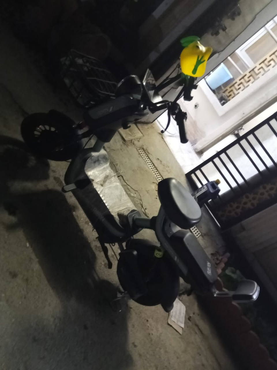 للبيع صار شهر ماخذها عارضها ب ٣٠٠ وبيها مجال دراجه جديده بلنايلون بعدها مكاني شعب وهاذ رقمي متواجد نت وع رصيد بلخدمه
***********
للبيع صار شهر ماخذها عارضها ب ٣٠٠ وبيها مجال دراجه جديده بلنايلون بعدها مكاني شعب وهاذ رقمي متواجد نت وع رصيد بلخدمه

