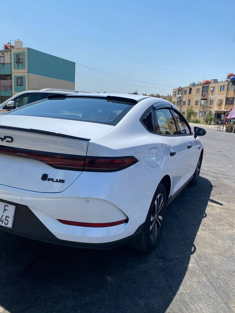 كن بلاص BYDماشيه 4الف مكفولهه كفاله عامه ويل كروم سستم سوادات كامل مكان بغداد سعر 19/450 وبيهه مجال. الاستفسار *********** الشراي يتصل
