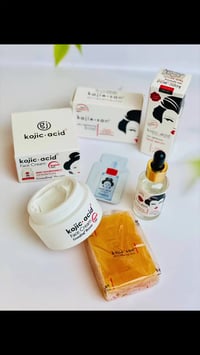 اشاره • مستحضرات تجميل