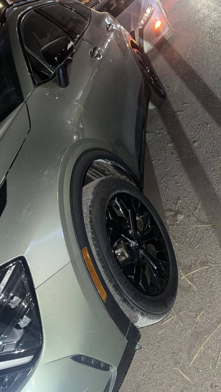 للبيع اسبوترج موديل 2025
حادثه بل هلال مال الباب الوره السياره نضيف وارد امريكه 
ماشيه شي قليل للستفسار واتساب  او اتصال ***********
السعر 26 وبيه مجال
