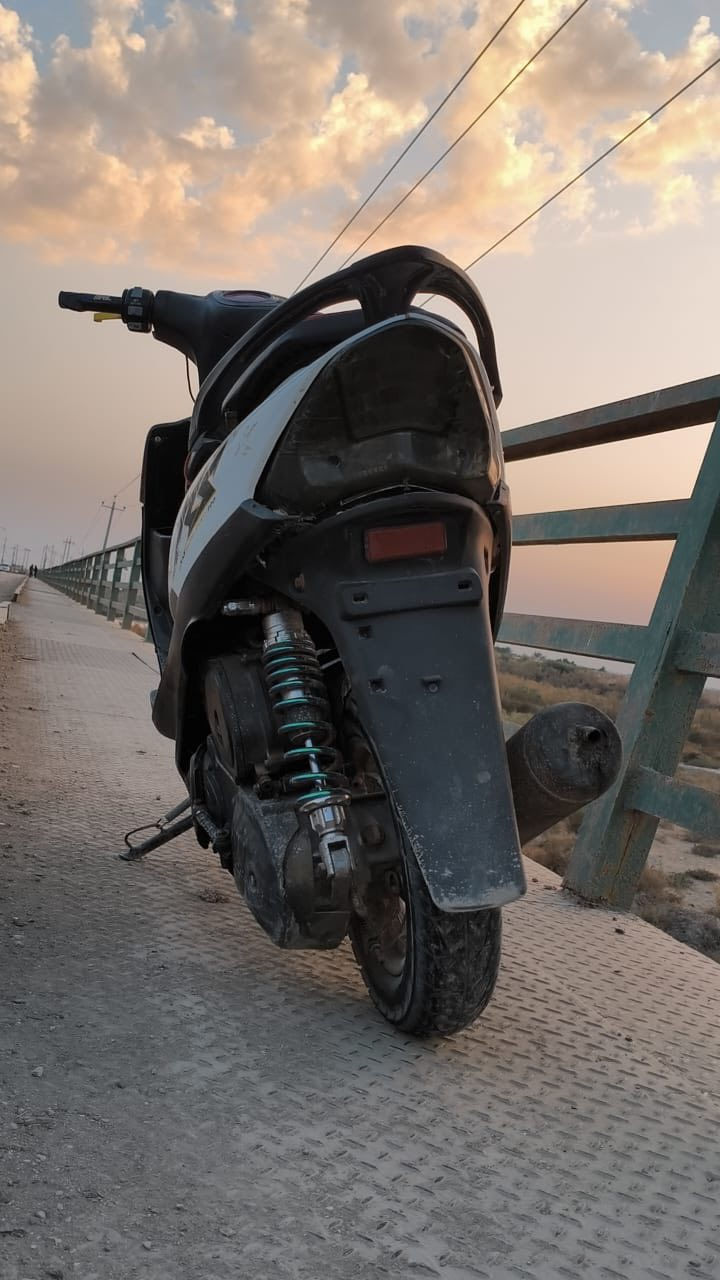 دراجه ماكس للبيع السعر ٣٥٠ وبيه مجال عوزه  نواقص بسيطه الشراي عله هاذه الرقم ***********
