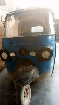 تك شحن بطاريات قبل شهر ماخذهن التكتك بيه خير من الله سبب البيع اريد اش...