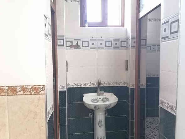 #دارللبيع
خانووى دوو نهوم بو فروشتن له گه ره كى ئازادى سه رو مزگه وتى ئازادى 
پيكهاتووه له :- 2 ژور نوستن - هول - مطبخ - ميوان - گه راج 
نهومى دووه م 1 نوستن - هول - مطبخ - ميوان 
روبه رى 150 متر طابو ملك صرف

نرخ 162 مليون ومجال

بوزانيارى زياتر په يوه ندى بكه ن به عقارات ستار اكرم بازرگان

📍ناونيشان :كه ركوك بازارى ئازادى ته لارى ئاسو

***********
***********
