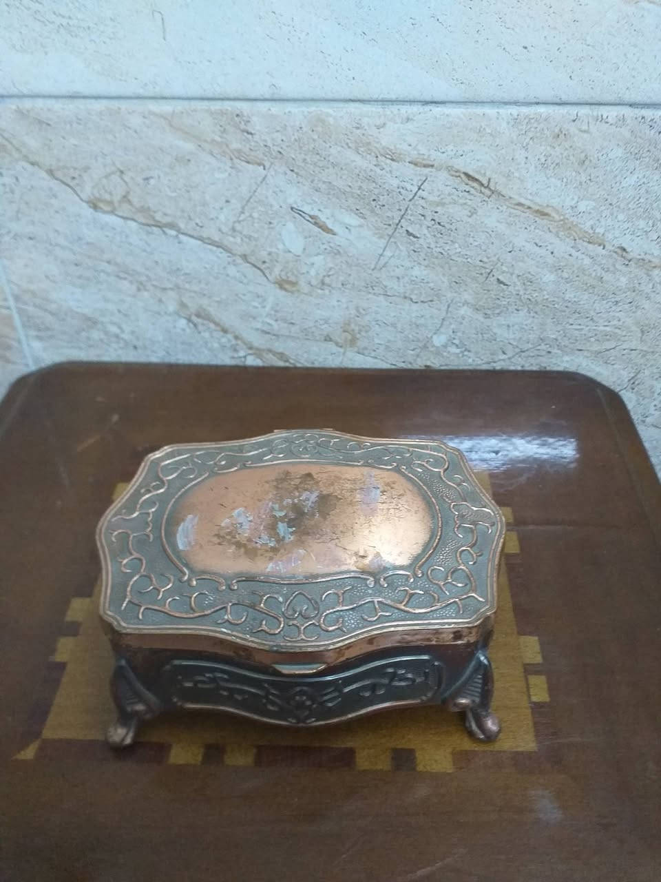 السلام عليكم ورحمة الله وبركاته جبنالكم احلى صندوق مال ايام زمان نحاس احمر مكان موصل يوجد توصيل كافه محافظات العراق السعر خاص رجاءأ


**إذا كنت صاحب هذا الإعلان وتريد حذفه لأي سبب، رجاءا أرسل رسالة إلى الدعم الفني**