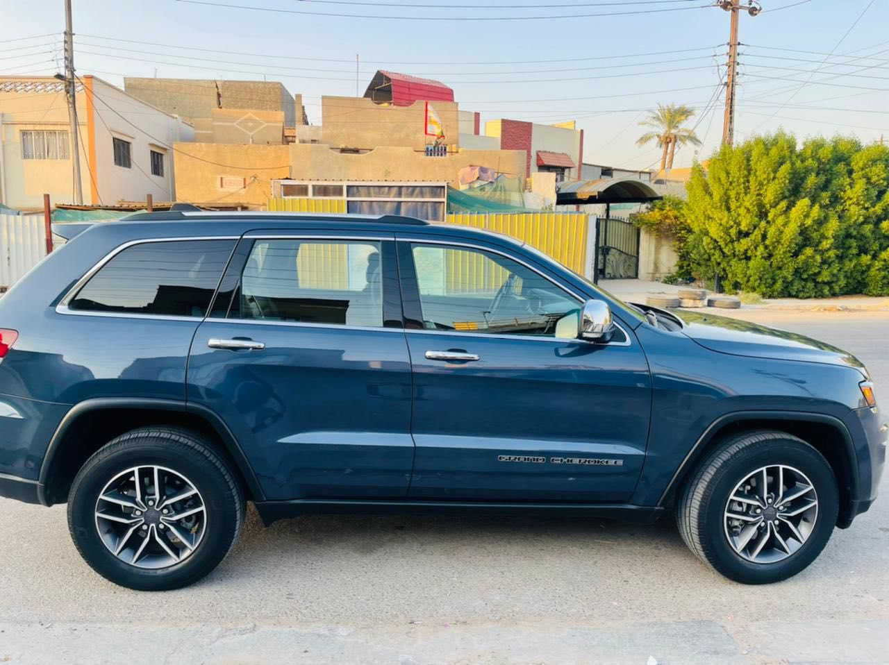 جيب لمتد 2020
لون مميز بحري بيهة جاملغ امامي فقط تبديل 
موصفات المتد معروفة ميحتاج اذكرهم
ماشية 58 
مكانهة بغداد العامرية 
السعر 27,500$
السيارة كفالة مكينة صدر كير 
صدر امامي خلفي تبديل جديد 
***********
