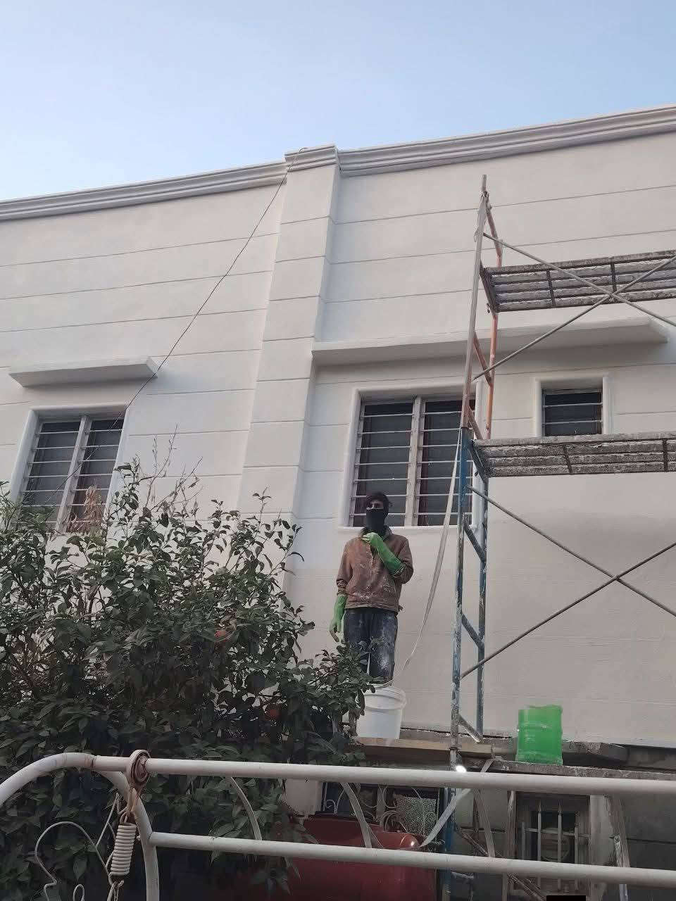 السلام عليكم كادر لبخ نشتغل جراره طلس تشميع نثر طلس ماده واجهات وشغل حسب الطلب نضافه ولتزام بلوقت الي يحب يراسلني ماسنجر او وتساب ***********
