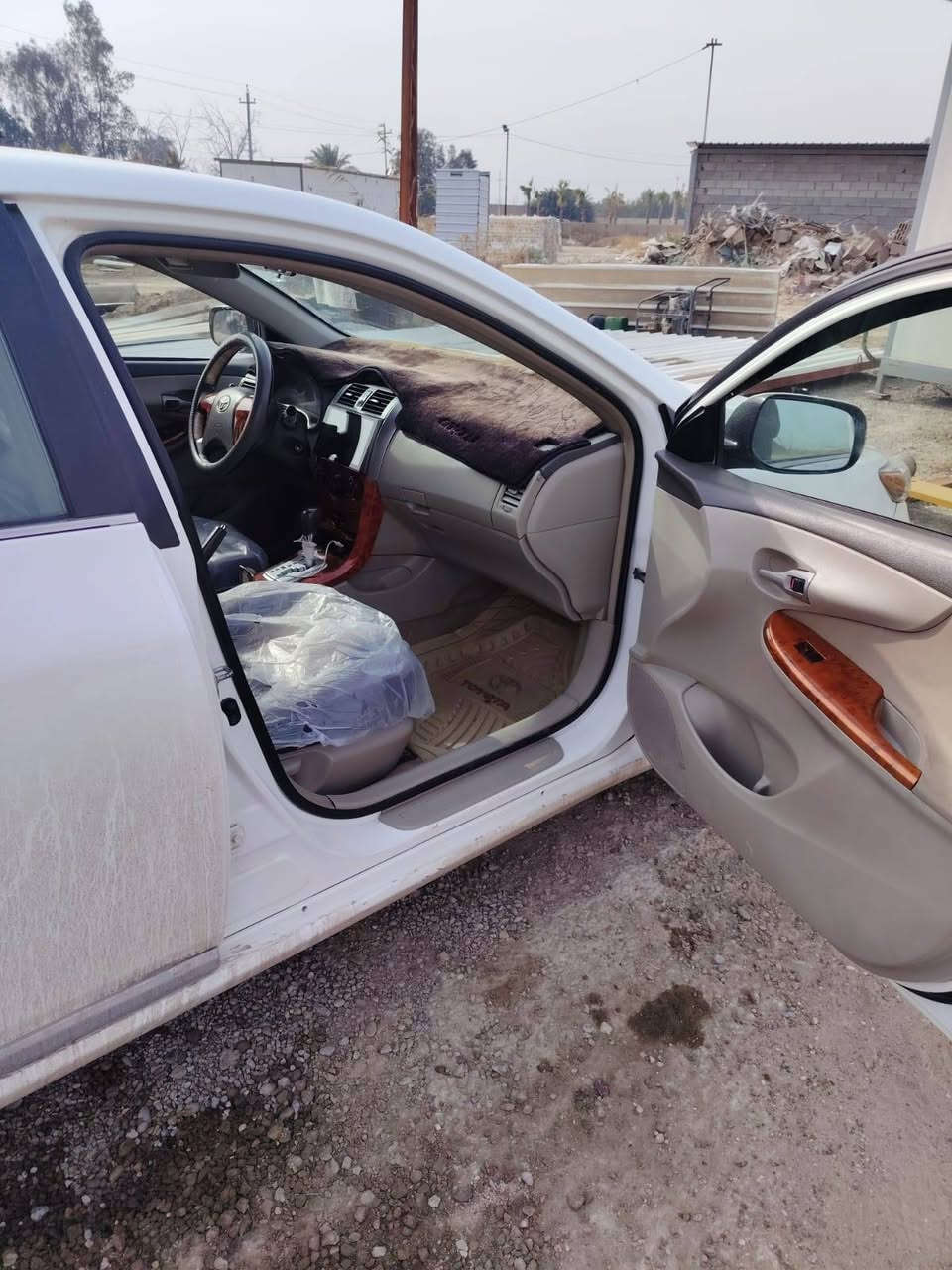 سلام عليكم
كورلا للبيع موديل ٢٠٠٩ محرك ١٨٠٠ 
وارد خليجي بيها مكانات صبغ موضح بالسونار 
مكاني العامريه 
السعر ١١٠ وبيها مجال 
***********
