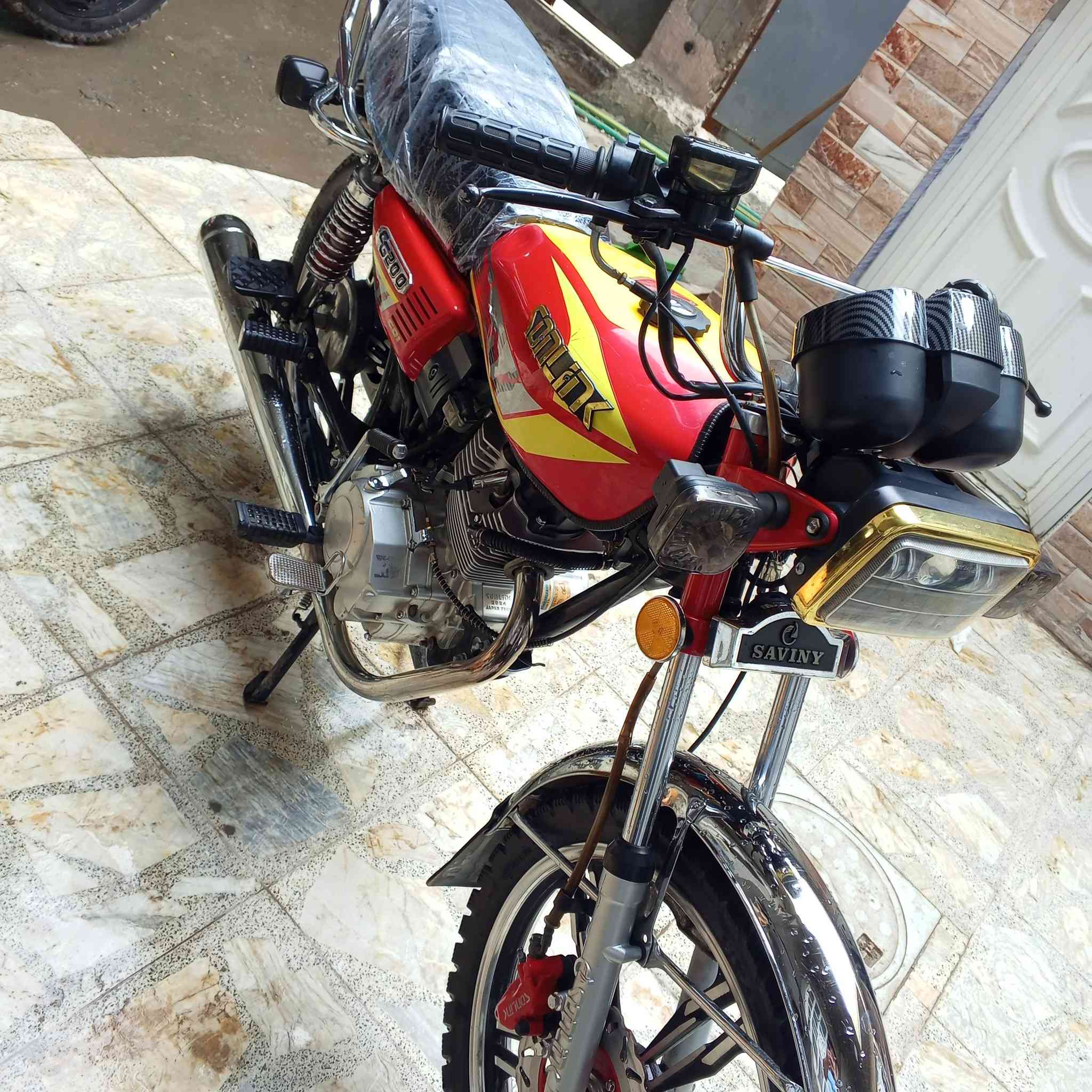 يا الله سلام عليكم ايراني موديل 24 شكل 25 إدراجه جديده ونظيفه ما بيها اي نقص رايدها ٧٠٠ وبيها مجال حك الجيه مكاني بغداد الغزاليه رقمي  ***********
