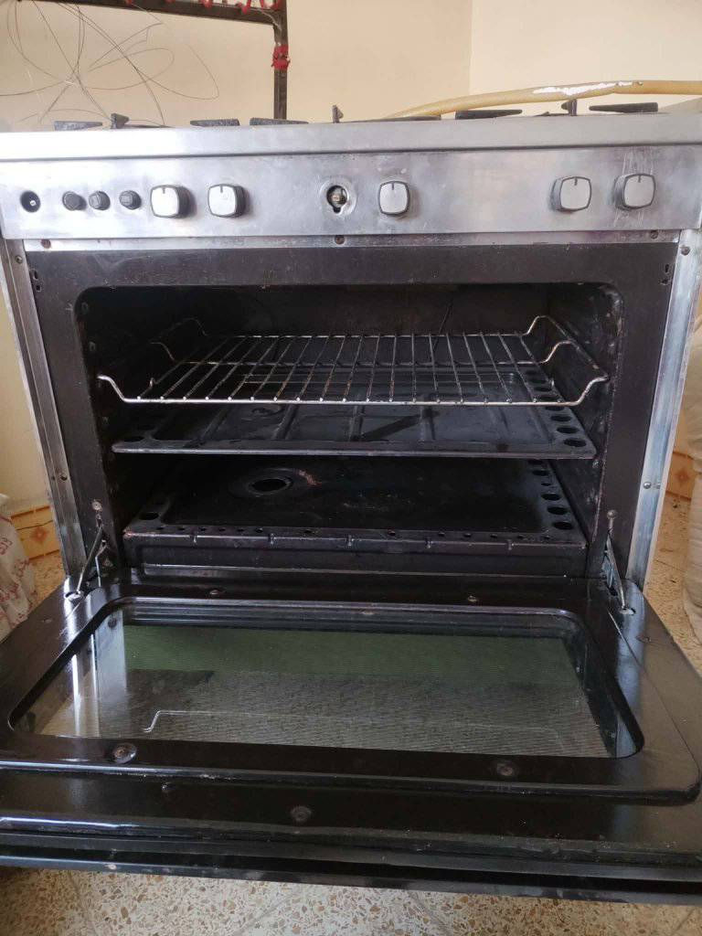 طباخ شغال كامل مع الفرن سعر80 عنوان موصل مشيرفة


**إذا كنت صاحب هذا الإعلان وتريد حذفه لأي سبب، رجاءا أرسل رسالة إلى الدعم الفني**