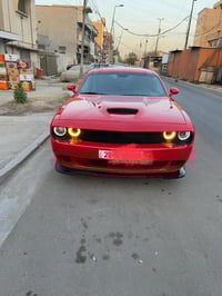 تحية طيبة …دوج جالنجر موديل 2023 SXT لون احمر الضرر جاملغ وبنيد جه الس...