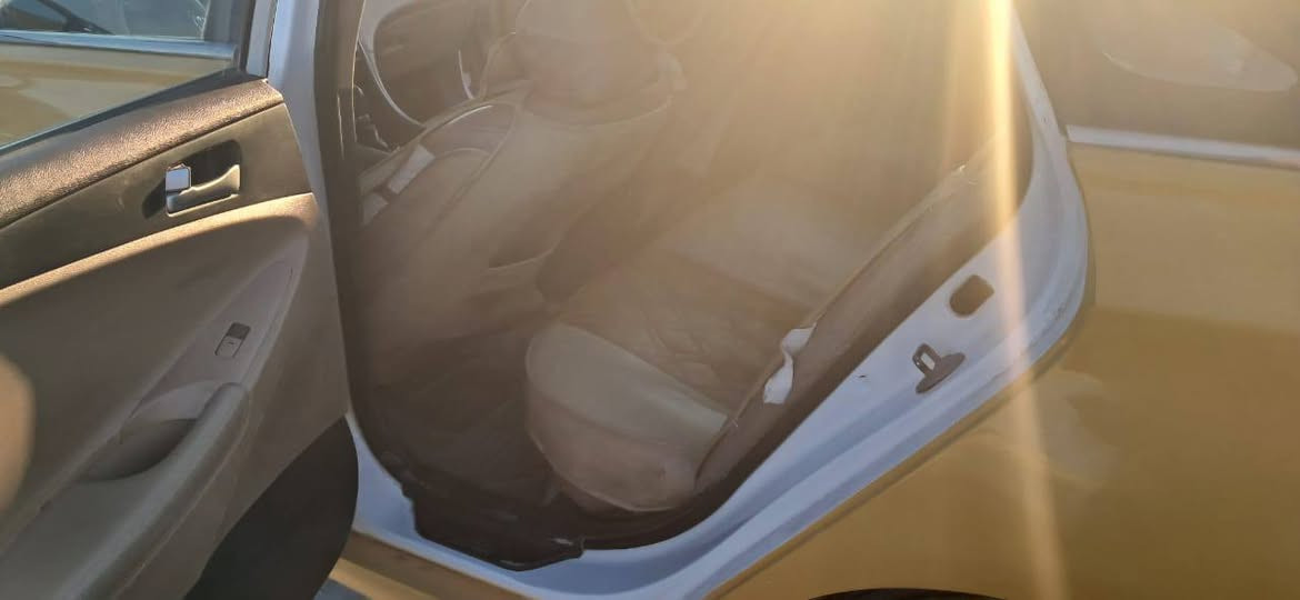 يا الله سلام عليكم متاح  سوناتا مضلع  2015 خليجي  سيارة مكفولة من دعامية لدعامية سيارة جاهزه من كلشي. موصفات السيارة تحكم كشنات  .منضومة زنوز 
. ثلاجة.تحكم ستيرن  سيارة على وضع الشركة.  سعر 135  
للستفسار .***********
