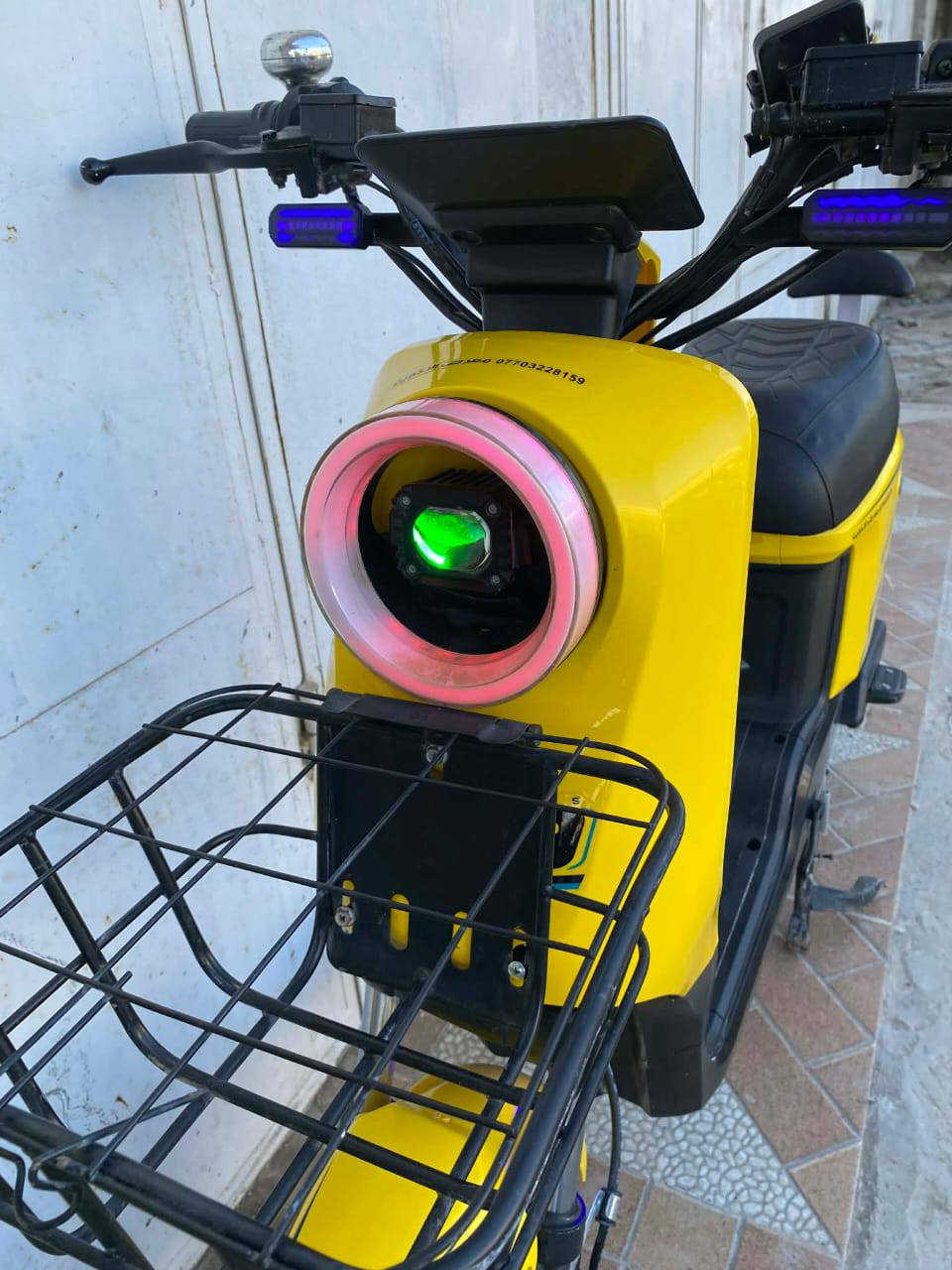 دراجه شحن البيع موديل 2025مستخدمه شي قليل دراجه حيل نضيفه نشرات بيها دراجه سرعتها 109عداد الاكتروني ما ناقصها اي شي سعرها 450وبيها مجال شي قليل حك جيتك رقمي *********** مكاني حمرين قرب البحيره
