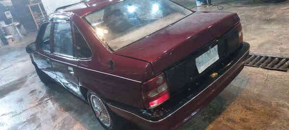 سلام عليكم اوبل فكتره موديل 1993 رقم نجف ألماني تحويل مباشر مكينه 2000 وكير وحداديه و كهربائيات تخم تاير مصبوغه عام جماليه ***********. السعر 22
