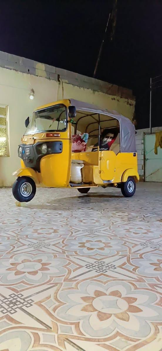 السلام عليكم تكتك  موديل21 ب 7 وبيها مجال واكيلها شاكر *********** يحب يتصل على هذا الرقم
