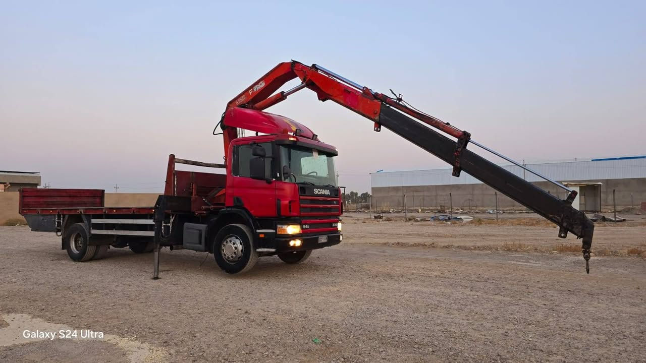 سلام عليكم كرين 10 طن للبيع مع صطحه شغل كركوك مع مضخه وطبشه مال سكانيه مع كرسي كرين للاستفسار ***********
