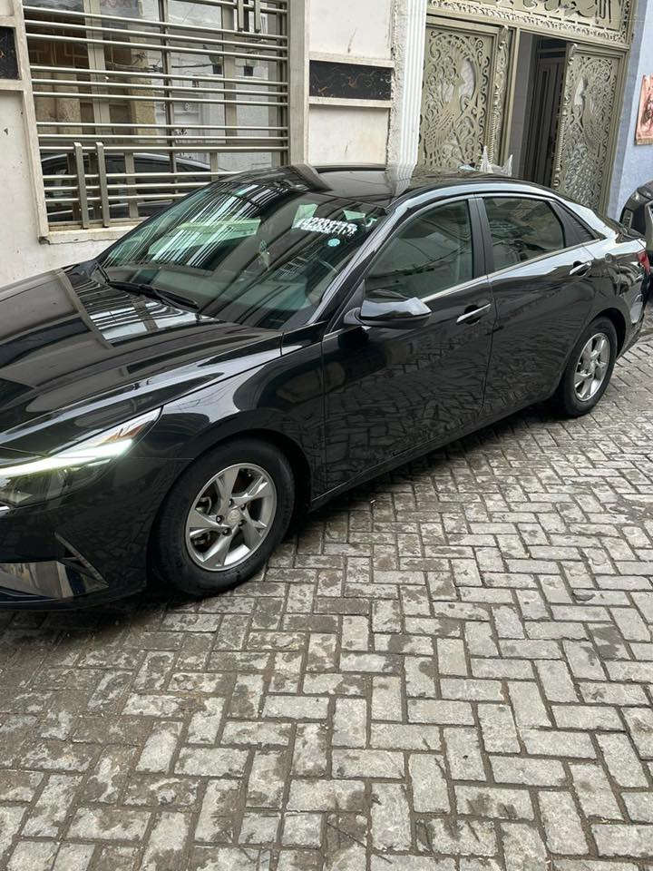 هونداي النترا موديل 2023 لمتدد سياره فول فتحة سقف كشن كهربائي مكينه 2000 دوش حادثهة باب خلف سايق كلشي موضح بصور ويل مبدل 15 على مود الطسة رقم بغداد بسمي ثاني يوم تحويل مكان السياره بغداد مدينت الصدر سعر 165 $ رقم ***********
