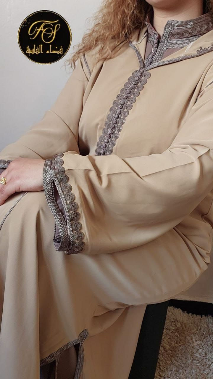 جلابة فاخرة بالطرز الرباطي 👑
مخدومة  خدمة متقونة قلب عاد خلص+ درس بالعقاد ✨
التوب: كريب كوريا جودة عالية 💎
📏  القياسات
M / L / XL / XXL / XXXL


**إذا كنت صاحب هذا الإعلان وتريد حذفه لأي سبب، رجاءا أرسل رسالة إلى الدعم الفني**