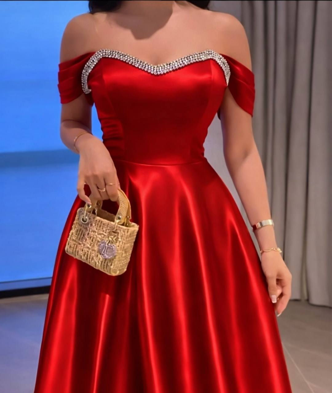 سلام عليكم 
فساتين حفلات نظيف جداا قياسات من ٤٠ ل٤٦ 

الزي الكردي زيتوني فري سايز ب٢٥ الف وياه حزام ومحبس وقلاده وسوار هديه 
السلفري قياس ٤٢ ويلبس ٤٤
الفستان الاحمر الستن  قياس ٤٢
الاحمر النفش قياس ٤٤ 
التركوازي قياس ٤٦ قطعتين 
مكاني كربلاء


**إذا كنت صاحب هذا الإعلان وتريد حذفه لأي سبب، رجاءا أرسل رسالة إلى الدعم الفني**