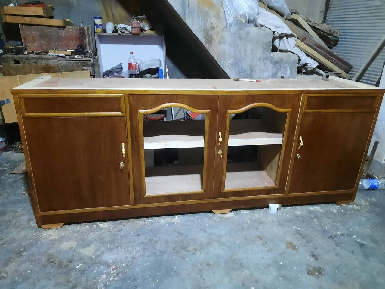 بوفيات حسب الطلب متر ونص ١٧٥ مترتين ونص ٢٢٥/ ٣ متر ٣٢٥ ***********
