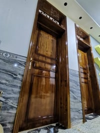 أبواب خشب • حسب الطلب • بابل حله