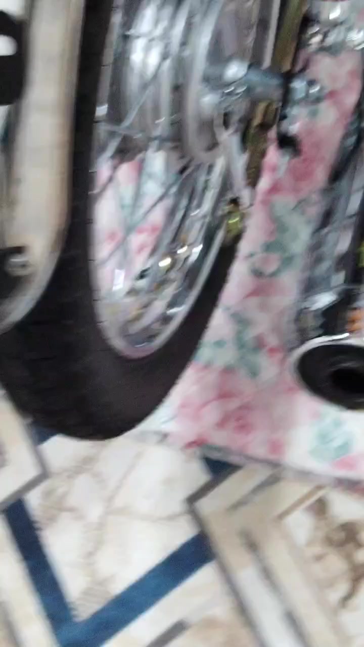 دراجة اربعة كيم شاصي 2027 اوراق سكنر محرك شلامجة دراجة كاملة مابيها نقص وغراضها كلة اصلي سعرها 900 الشراي يجي خاص او واتساب 
مكاني كربلاء الحسينية 
هذا رقمي ***********
