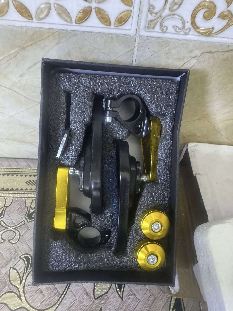 مري دراجات وحده بيها نشره لونين سعرها 30. ألف ثنينها


**إذا كنت صاحب هذا الإعلان وتريد حذفه لأي سبب، رجاءا أرسل رسالة إلى الدعم الفني**