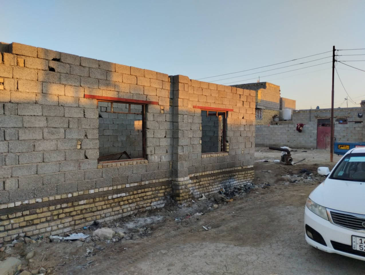 بسم الله الرحمن الرحيم 
هيكل زراعي للبيع 
صوب بني ركاب المنطقة الخلف 
جامع شيخ شبيب قرب 
بيت حمزه التوبي 
غرفتين وصاله ومطبخ وديوانيه 
وصحيات داخليه 
المساحة 280متر
السعر 20وبيهة مجل
للتواصل الاتصال على الأرقام 
الموجوده بالاعلان 
***********
***********
أو مراسلة الصفحة 
#هادي_الحجيمي
