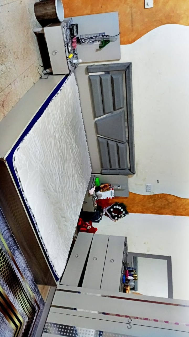 السلام عليكم غرفة نوم للبيع مع دوشك السعر ٤٥٠ العنوان بغداد حي البتول للأستفسار اكثر الاتصال على الرقم *********** مكلف بالنشر
