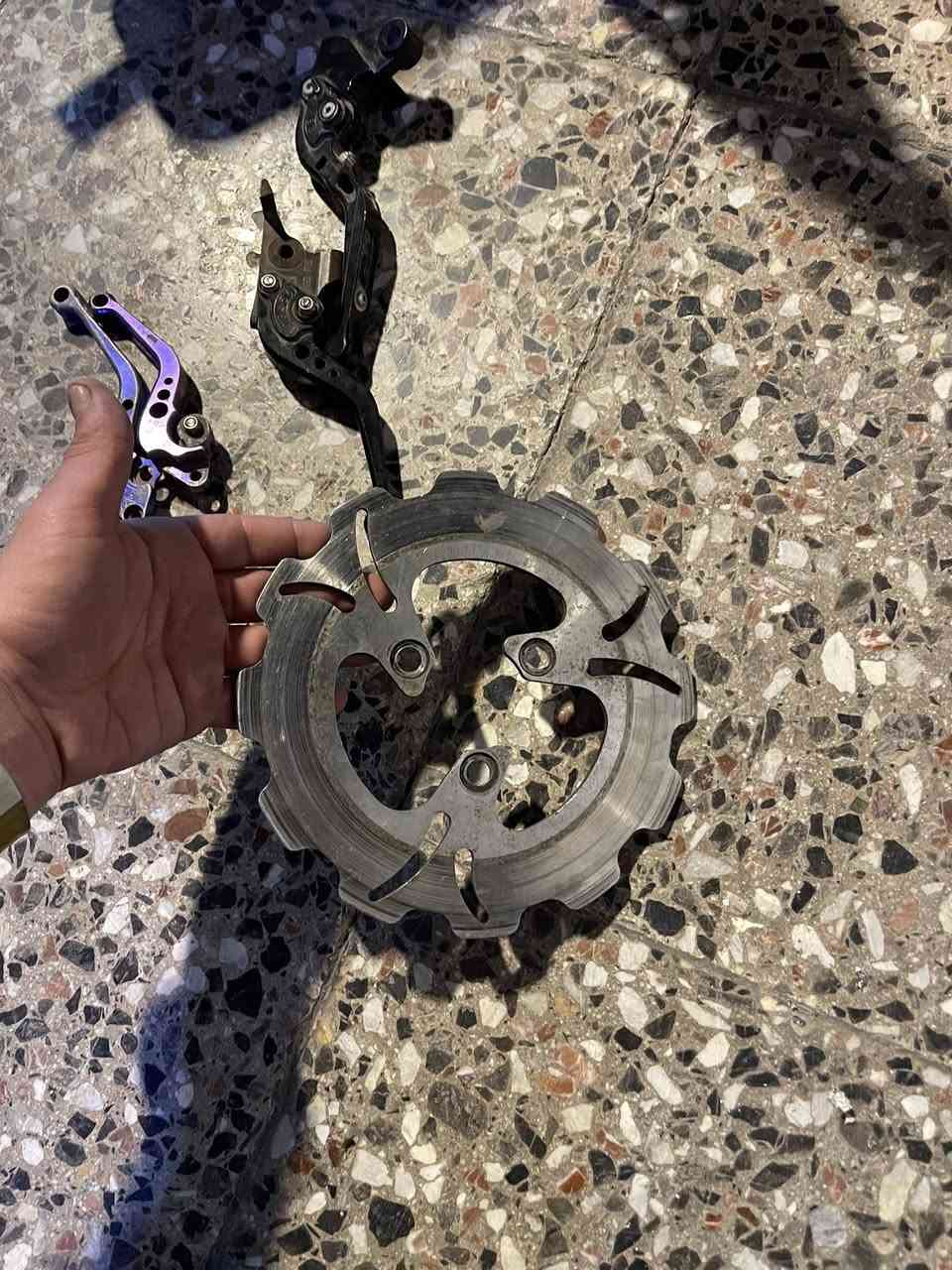 سلام عليكم غراض ماكس 120 عام اصليات رقمي ***********
