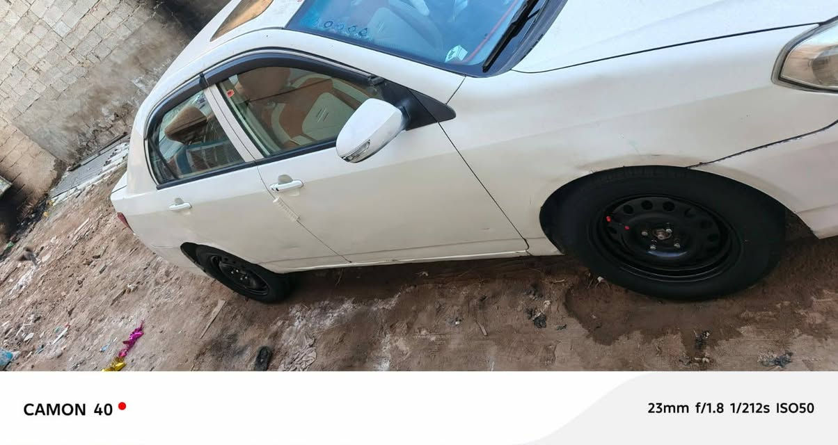 بي وايدي موديل 2013 محور كورلا ابيع نقد وقسط السياره بصمه فتحه حساسات خلفيه شاشه كامره مال بك السياره بدون ضربه مابيها اي حادث فقط طخات تخم تاير جديد صدر نص عمر والسياره مكينه كايمه ابيعلك عله وضعيتها بس السياره شغاله وتمشي بس بيها فرت يطغ مكان السياره بغداد السعر 45 وبيها مجال متواجد عل نت ***********
