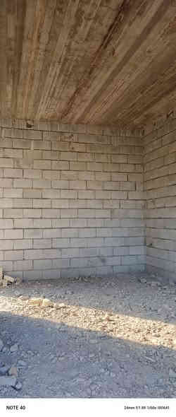 سلام عليكم
مشتمل هيكل مسقف ركن  للبيع 
الموقع صلاح الدين قضاء بلد جمعية الإمام خلف أسواق حسوني
تفاصيل المشتمل
جنس عقار ملك طابو صرف
المساحه ١٣٥ متر بالسند واقع حال ١٦٥ متر
الواجهه ١٠ متر 
النزال ١٦ ونصف 
يحتوي على 
استقبال 
مطبخ 
صاله 
غرفه نوم 
صحيات داخليه وخارجيه 
للاستفسار الاتصال على الأرقام التاليه 
*********** 
*********** 
او مراجعة مكتب التمار للعقار الواقع شارع المحطه محلات الحاج عدنان
