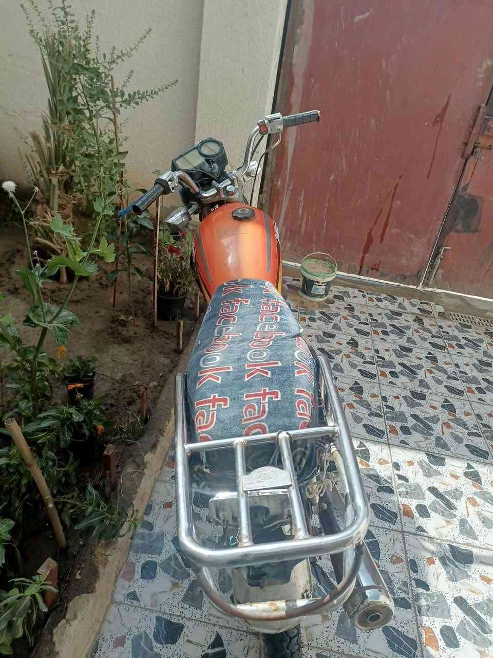 سلام عليكم للبيع دراجه موديل 2014 وراق صولي شرط مكانك ناصرية قلعة سكر سعره 375 وبيه مجال ول شراي بي خير ويدلل خاص موجود


**إذا كنت صاحب هذا الإعلان وتريد حذفه لأي سبب، رجاءا أرسل رسالة إلى الدعم الفني**