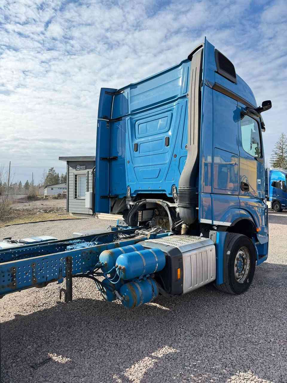 نوع :واحش
موديل:2020✅   
حجم:3553✅
لون :أزرك✅ 
دوخول جدید
فول فول موصفات  
گير: توماتیک
سعر:600$ بيهامجال
العنوان: معرض السيد عنوان أربيل كلك عل شارع العام 
*********** فهد عبدالغني
*********** فهد عبدالغني 

رجاءً يرجى عدم الاتصال بعد الساعة العاشرة ليلاً 🕙
