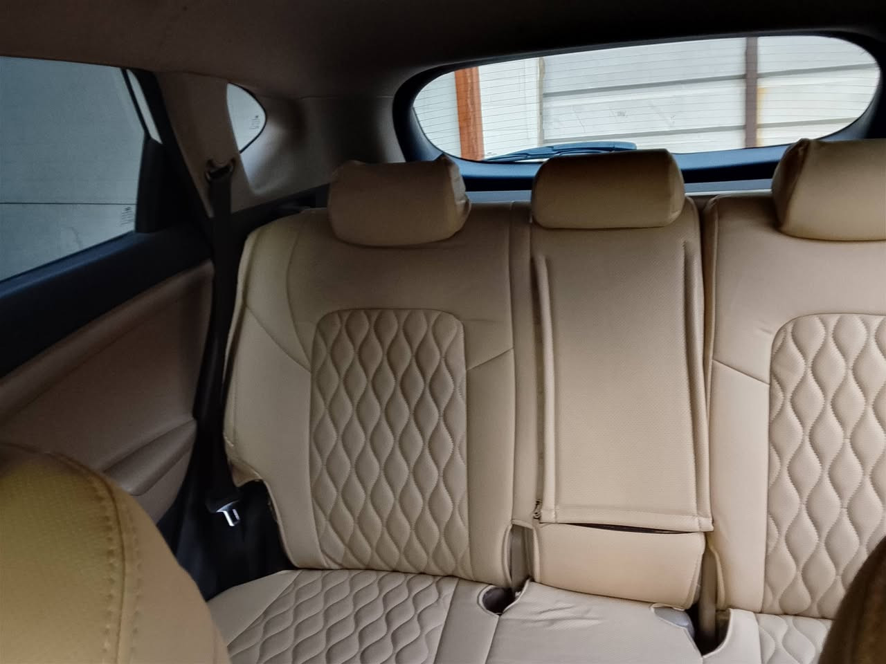 السلام عليكم
توسان خليجي موديل ١٦ شكل ١٧ محرك ٢٠٠٠ دوش ماشيه ٨٨ 

تحكمات استيرن جهتين صدر خلفي امامي شركه جديد 

مابيها اي نقص جاهزه هزه وفحص وسنويه لل٣٠ 

تخم تاير استخدام شخصي رقم بغداد بسمي 

سونار ولصور واضحات 

السعر١٧٥$

للاستفسار الاتصال ***********
