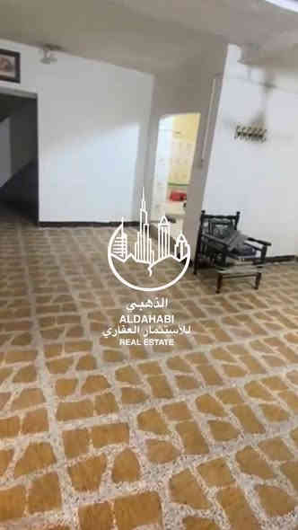 للايجــــــــــــار ✅
.
بيت للايجار في الجنينه مساحه 212 متر مقابيل ساحه خدمات يصلح سكني كذلك للشركات 

مواصفات البيت 
يحتوي ثلاث غرف منام صاله مطبخ صحيات 
منور كراج

سعر الايجار مليون 

.
✅ الذهبي للاستثمار العقاري ✅

#مجــــــاز_قانــــــــونيــاً
—————————————
#ملاحظه لعملائنا الكرام يتوفر لدينا عروض عقاريه بيوت للبيع والايجار في كافة مناطق محافظة البصره كذلك يتوفر لدينا بنايات تجاريه للبيع في مناطق ممتازه بوارد شهري ممتاز 
‏‌‎ للمعلومات اكثر التواصل على الارقام الموضحه او زيارة
الموقع 
البصره_ شارع عام حي الزهراء _ قرب مستشفى النفط
***********
***********
