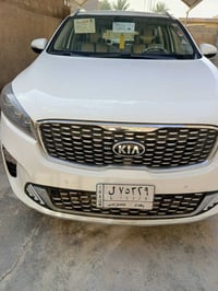 سورنتو موديل 20 خليجي رقم بغداد تحويل مباشر 7 راكب 6 سلندر  3 قطع تبري...