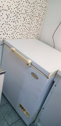 مجمّدة • ١٢ قدم • نقص غاز