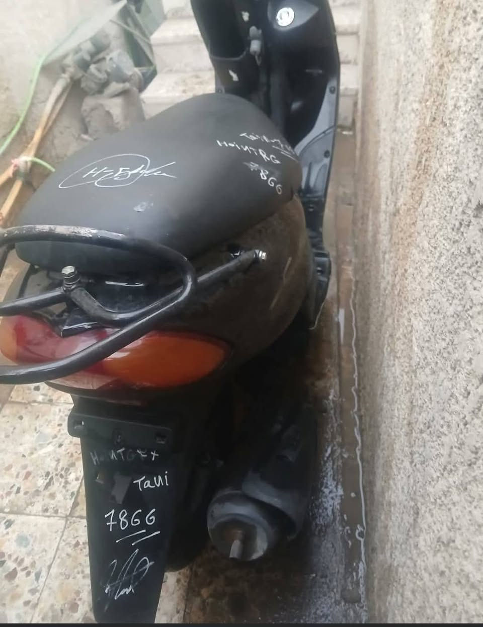 السلام وعليكم دراجه ماكس قحمه دراجه كفاله عام  جديده معنا الكلمه منزله رمبه صارله ٣ اشهر السعر ٥٠٠ وبيه مجال قليل  بغداد الامين ***********
