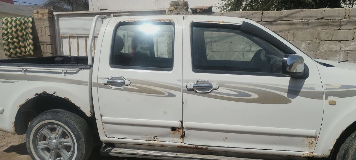 كريت ويل مديل ١٣قادسيه سنويه ساقطه سياره بلادي بس بيها خياس واضح بصوره اذا مراوس بتكسي ارواس *********** عنوان ديوانيه
