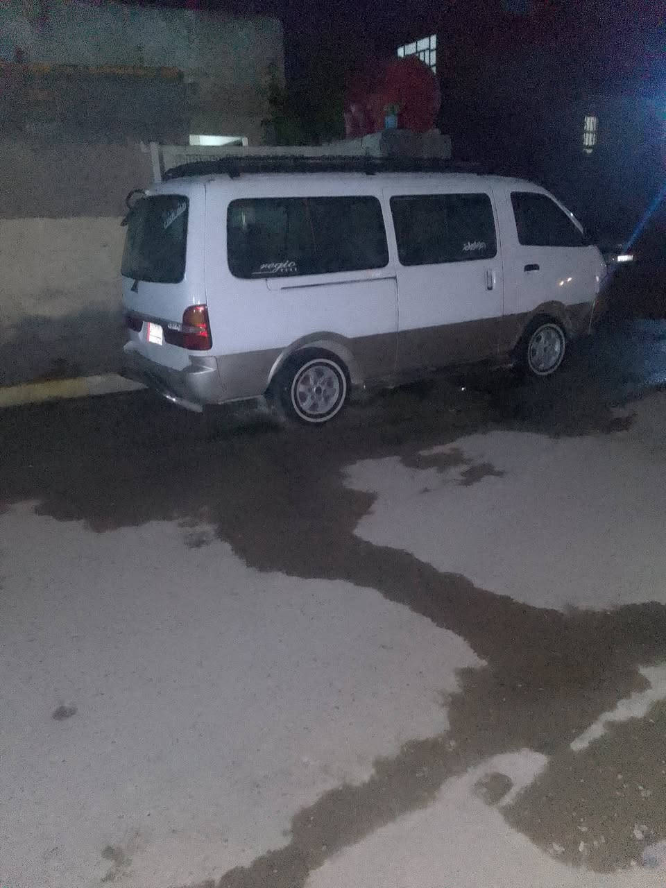 سلام عليكم بريجوو 2000بسمي مصبوغه عام مكينه وكير وكسل كفاله سعر 75بيه مجال***********
