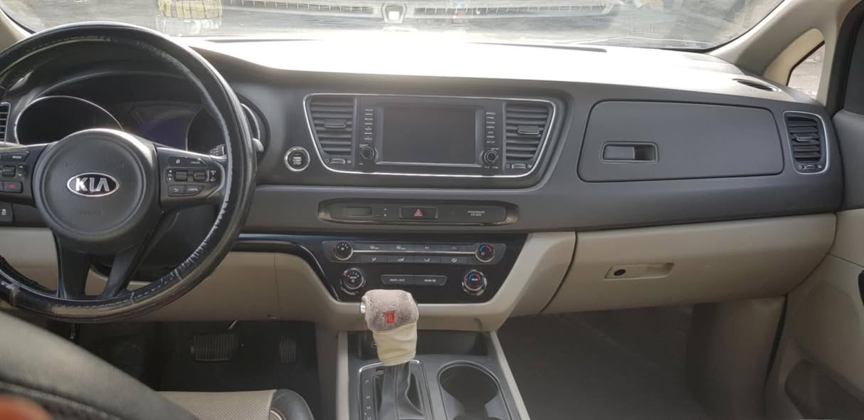 السلام عليكم متوفر سيدونه فول عدى الفتحه 2017 سياره كفاله عدى حادث امريكا السعر 190وبيه مجال مكان السياره الرميثه للتواصل على الرقم *********** مكلف بلنشر
