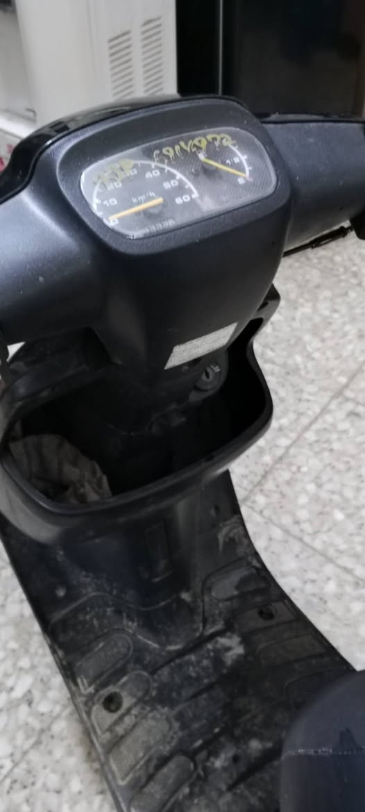 سلام عليكم ورحمه الله وبركاته دارجة بط موديل ٩٩ للبيع نظيف جدا جدا مامتوحة شرط مال  حاويه مكان كربلاء المقدسة قرب مستشفى العباس الاهلي اتصال على هذا رقم ***********   ***********
