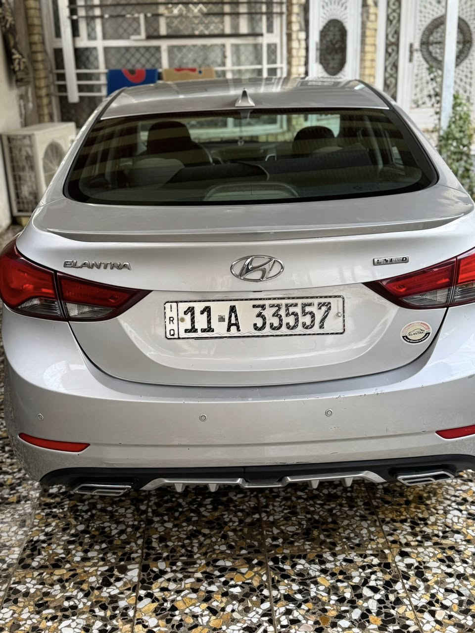 السلام عليكم للبيع الانتره 
وارد امريكي موديل ١٥
السيارة كلين بيهه بس الدور
الجاملغ الخلفي 
مكينه ١٨٠٠ دوش 
السيارة جاهزة كير ومكينه تبريد 
حداديه ماشيه ١٤٠ 
رقم بغداد دولي 
السعر ١١٥ مكاني كربلاء
***********
