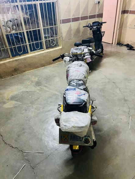 السلام عليكم موطور جديد للبيع موديل 2024 الون اسود بعدو عله وضع الشركه مستخدم شي قليل السعر 725 او بيه مجال الاستفسار اتصل *********** ملاحضه يرهم امروس حسب القناعه المكان ناحية الزاب
