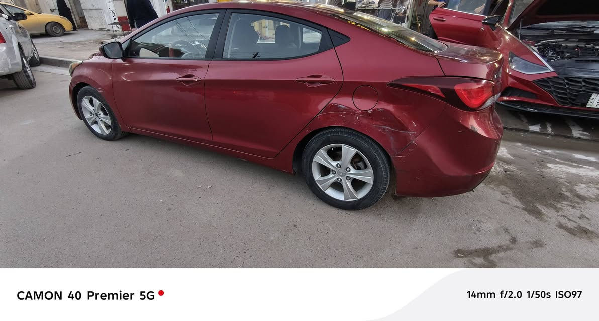 السلام عليكم
النترا موديل ٢٠١٦ للبيع 
مكينة دوش ١٨٠٠
السيارة حادثها بامريكا جاملغ ايمن وايسر وواصل للبيبان مثل ما موضح بالصور
السيارة ماشية ٢١٧ الف
صار عندي بيها طخة بالچاملغ الخلفي الايسر والدوسة الايمن 
و شي بسيط بالتكمة اليسرة فوك الباب الخلفي موضح بالصور 
السيارة ابيع بيها صبغ حزام 
تبريد ثلج بالصيف 
عارضها ١١٠ السيارة
 كير مكينة مناقصة شغل واطلع وين ما چان
السونار قديم وما تغير شي غير الي ذكرتة
*********** اتصال او وتساب متواجد
