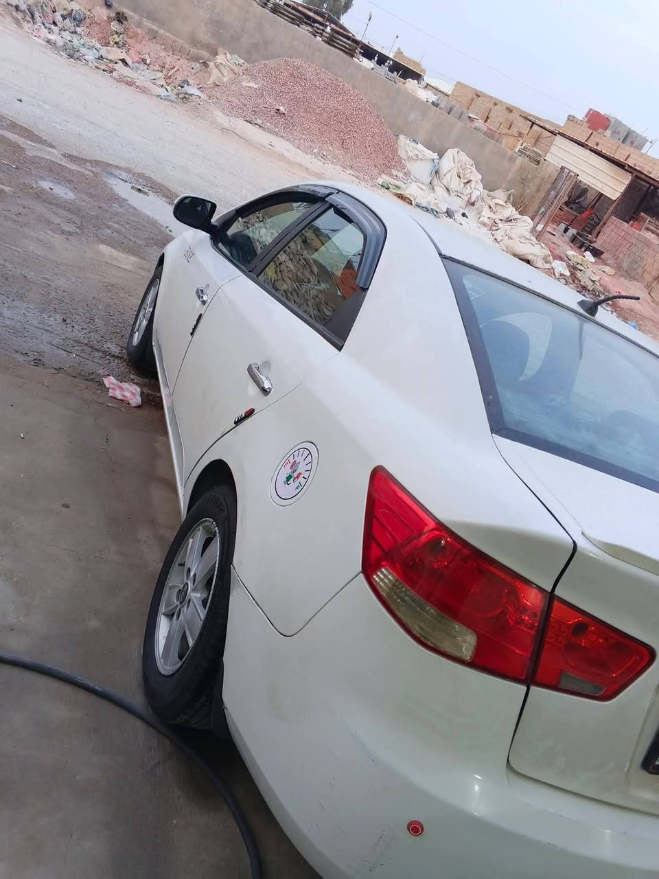 كيا سيراتو موديل 2012 خليجي
رقم انبار جديد شرط التحويل والغرامات 

السيارة محرك وكير شرط 

محرك 1600 دوش شرط لا تنقيص ولا تبخير 

كير 6 نمر شرط 

تبريد ثلج 

صدر امامي وخلفي جديد 

تخم تايرات جدد 

امري شفط 

تحكم امري كهربائي 

اشاير بالمري 

تحكم مقود

شفتات استيرن 

اربع دسك 

السيارة  بيه 4 قطع بس ابيع حزام

السيارة جديدة داخل وخارج وترايها زيرو 

السيارة بسعر مناسب جدا

او مراوس حسب القناعه 

للتواصل ***********
